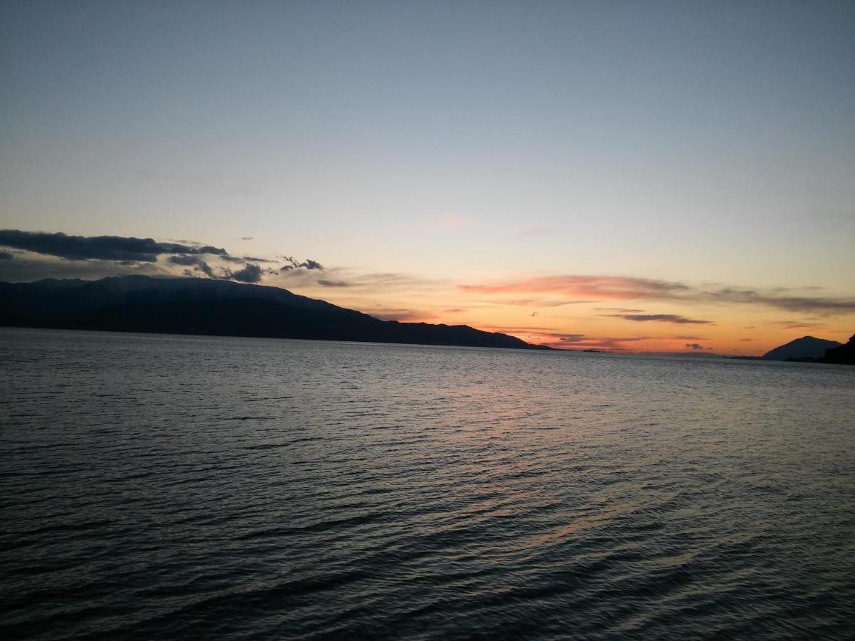 Paralia Sergoulas Seaside Retreat Houseヴィラ エクステリア 写真